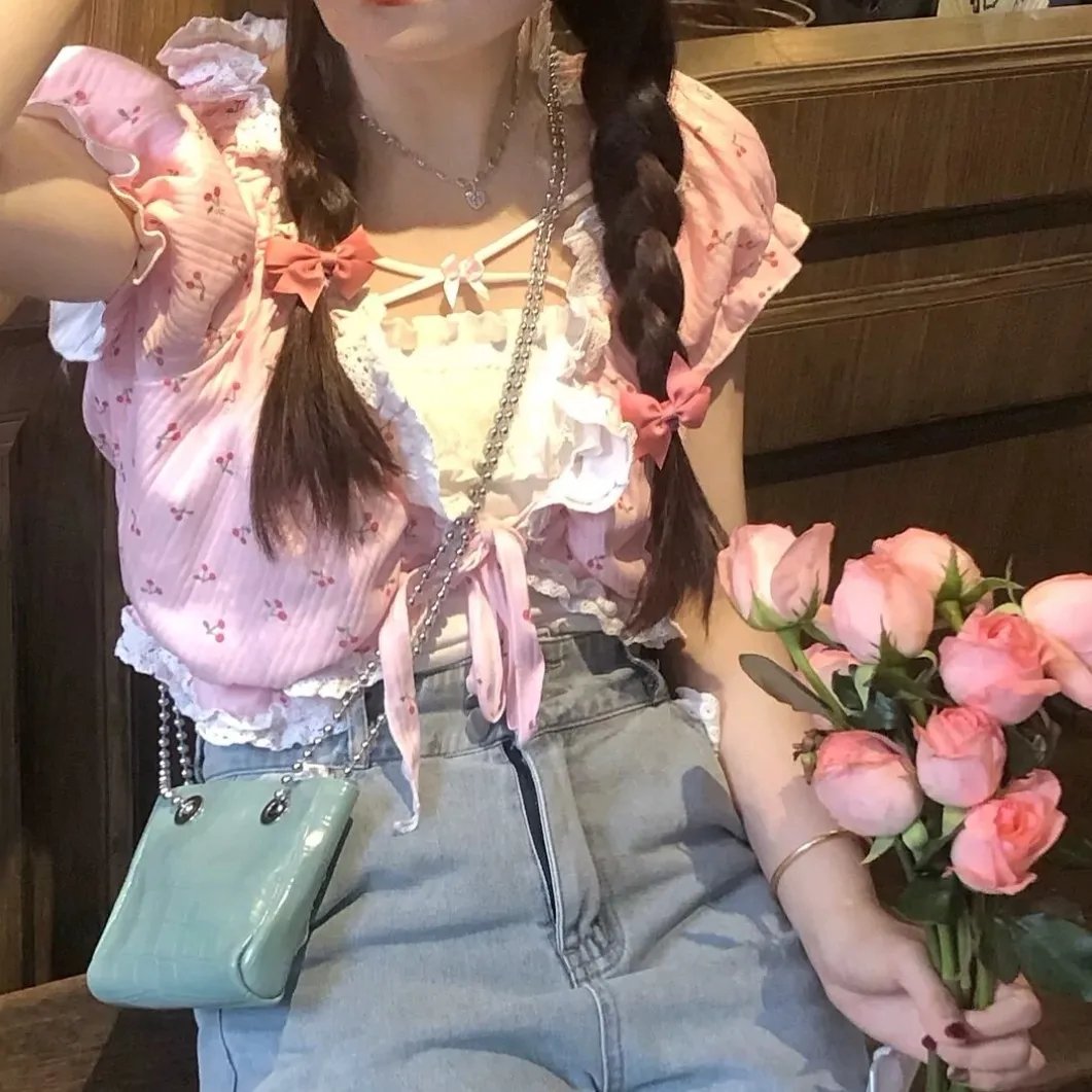 蜜桃女孩